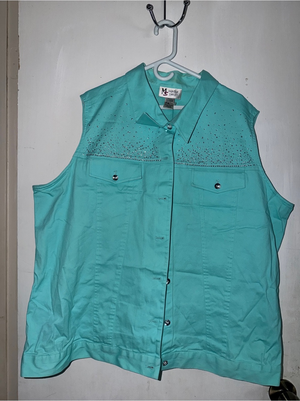 Makers+Smith Turquoise Sleeveless Button Front Tank with Rhinestone Detail